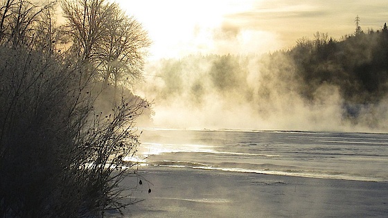 Tåge over flod Tåge over flod